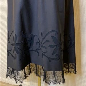 🖤 LOFT Petites Black Wool Skirt with Vine & Lace